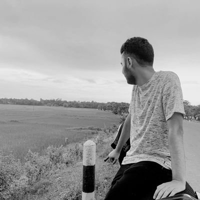 shyggar's profile picture. // barely alive and nearly dead //