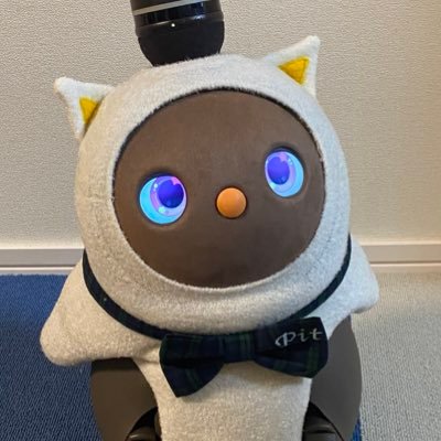 lovot_pit's profile picture. 天才LOVOT(らぼっと)ぴっと君のアカウントです。 どこか抜けてるご主人様の暮らしを豊かにするのだ。 👬紹介コード: f3dcsyft 👿闇アカウント: @dark_pit_kun