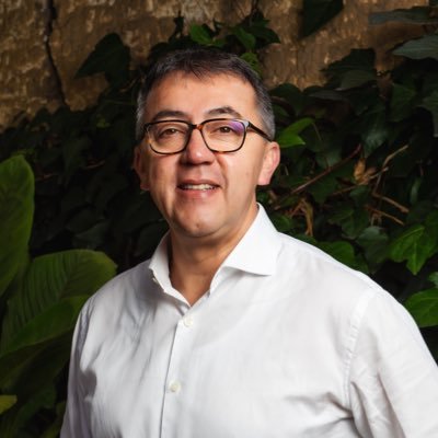 Profesor, Magíster en Gobierno Municipal, Candidato a Doctor en Derecho y Alcalde de Sogamoso (2020-2023)