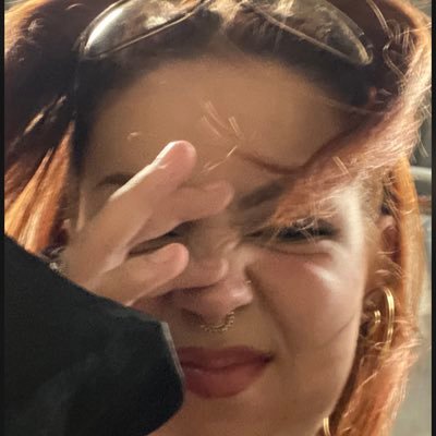 she/her sa/majestat 💖 wapalistaantifascista cantanta violoncelista musicòloga dibuixanta bruixa tiktoker tutuadora ESCRIPTORA !! uf faig + coses que la barbie