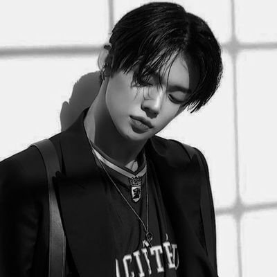 𝕿he severe demeanor of an it boy in the midst of the lucent odyssey. engraved by Choi Yeonjun, a fabulous 𝘆𝗼𝘂𝗻𝗴𝘀𝘁𝗲𝗿 atop the county since 1999.