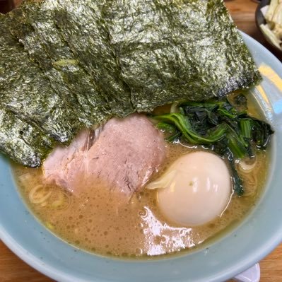 アイドル追っかけたりやきう民だったおじさんです。ラーメンと釣りと平成ライダーが好きです