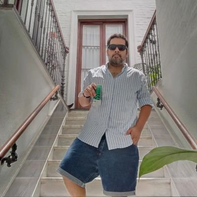 OsvalGonza_'s profile picture. 