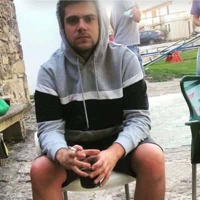 Pablopascu1996's profile picture. 