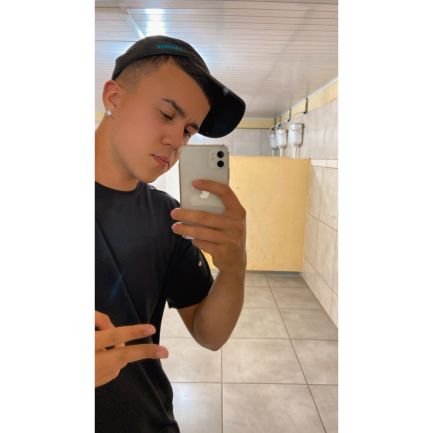 BrogniRhuan's profile picture. 100°1⛪❤
💍....