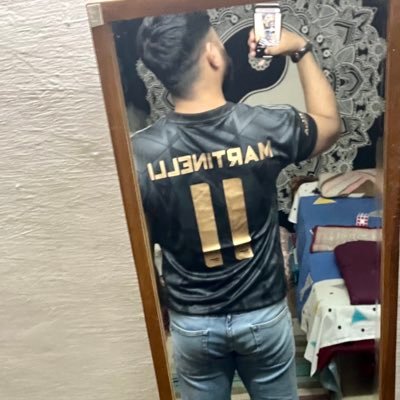 Javed_theGreat's profile picture. 🙏 أشد الفاقة عدم العقل 🙏 #Arsenal ❤️⚽️ #MesutOzil 👑 #YaGunnersYa 😉 #MMA #F1 #NBA #BTC check media and leverage on them chart analysis, make some  $$