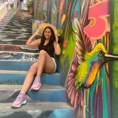 TaniaDvila's profile picture. 28 🌺🌺