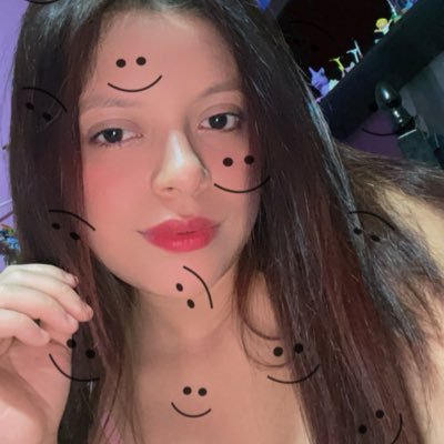 •Sabio es aquel que deja sonrisas, donde un necio dejaría lágrimas.