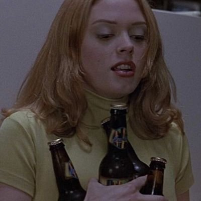 aysepriv's profile picture. any prns