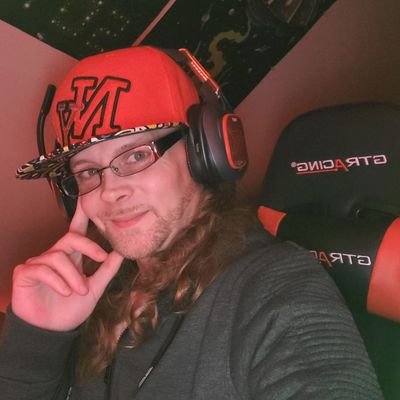My Name Is Jules! Affiliated Variety Streamer on Twitch! Partnered with Dubby Energy, use Code: Jules for 10% off! https://t.co/I8yAkwCMQ4