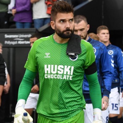 Bartosz Bialkowski Profile