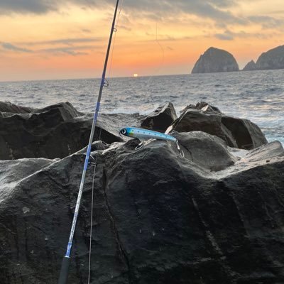 KPzwRakLD9mER60's profile picture. 迷走するアングラーです。大分県内で青物を中心にショアからルアーフィッシングを楽しんでいます。良き情報を共有出来れば幸いです。