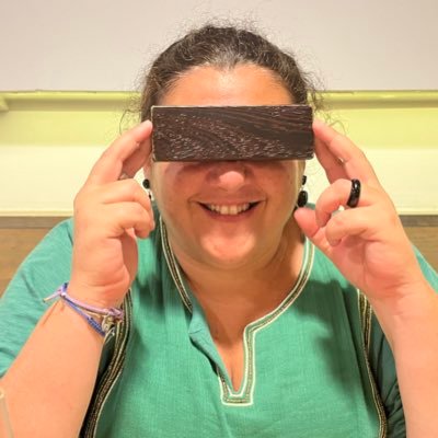 fperezguerra's profile picture. Aprendiz. Profesora de secundaria.
Objetivo: sonríe y simplifica.