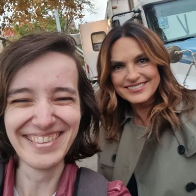 Love to sing 🎤 Fan of Mariska Hargitay ☺️ Met Mariska for the second time 12 october 2022 🥰❤ Tv and Movie geek 📺🎬 I love New York City ❤🗽