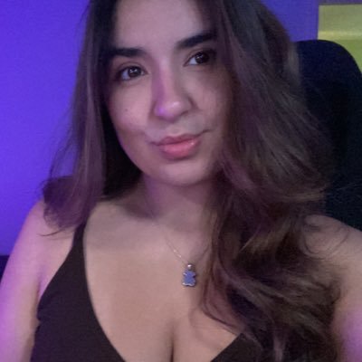 If you can read this you're awesome // twitch streamer // content creator // philosophy major // dog mom ❤️