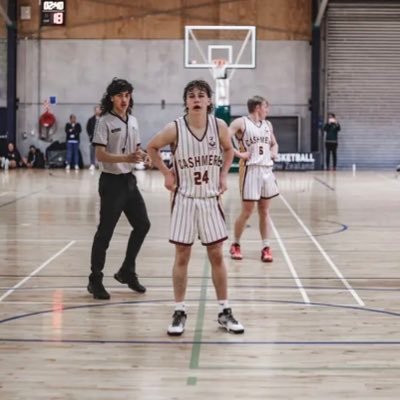 Point guard//class of 2023//school: Cashmere High School//height 6'0//3.4gpa//1290 SAT