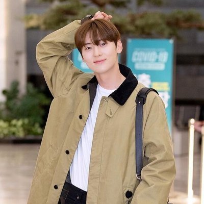 ThoNguy30249633's profile picture. Melon