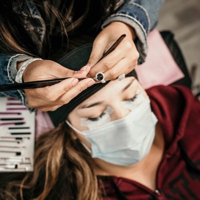 Luxclusivelash's profile picture. ❣️formally BABELASHSTUDIO❣️ ♥ Microblading, shading, lip blushing ♥ Lashes, brow lam, waxing, tinting ♥ Hair: Color, cuts & more BOOK APPOINTMENT👇🏽