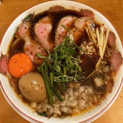 気になったラーメンのせてます