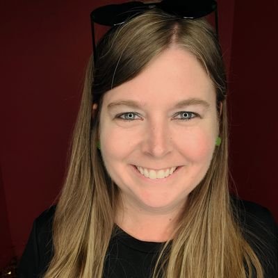 🐶 Fur Mom to Bella & Shandy
📦 I sell things online
🏜️ Arizona
🎙️Paycheck 2 Daycheck co-host
🎦 @freewayflippers