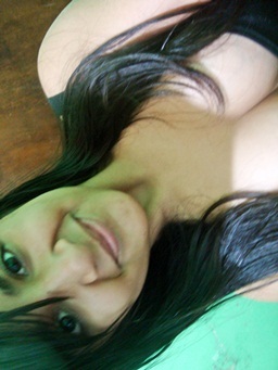 15 anos, namoro o @oisoudakeey, evangélica, santista, eu sou mt ciumenta, dramática e feliz em fim essa sou eu 3bjs ;*