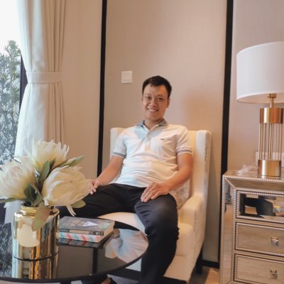 NgocNguyencong's profile picture. Hoặc im lặng. Hoặc không nói dối.