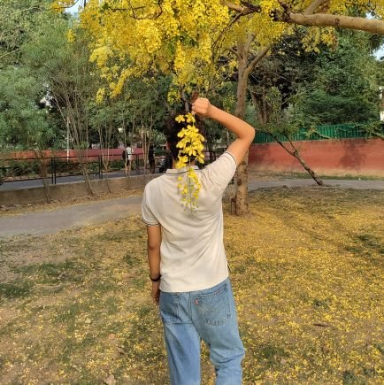 ll Basically a Physics⚛️ Graduate 🧑💻
ll जन्म और कर्म भूमि : मण्डी(छोटी काशी)📿, हिमाचल प्रदेश 🚩ll Environmentalist🏞️