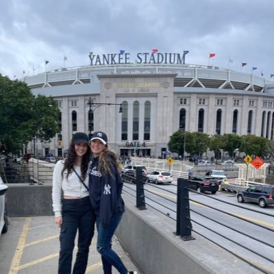 kterrizzi's profile picture. happy to be here 🌊🔅