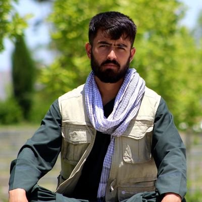 شهپر جبرئیل را طاقت آن کجا بود
کزتو نشان دهد مرا شمس من و خدای من