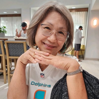 ewamauka's profile picture. 