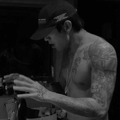 lattoes's profile picture. Christian Yu Parody — 1990.