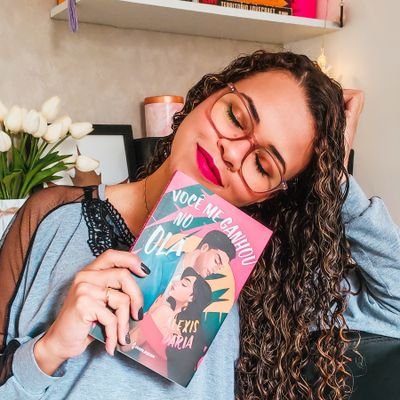 ketilin_a's profile picture. Twitter literário 🤎