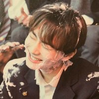 🐈 (@nyangwom) 's Twitter Profile