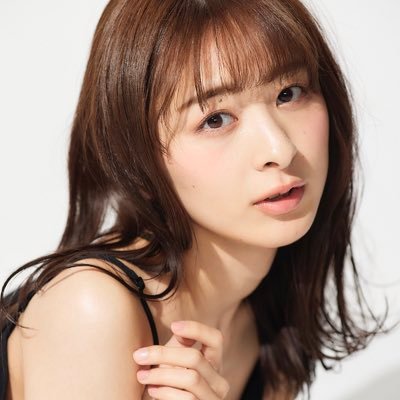 ⑅︎アービング所属⑅︎144㎝⑅︎福島県出身⑅︎女優⑅︎グラビア⑅︎グラビア・オブ・ザ・イヤー2020 優秀賞☆5thDVD【Moments】発売中⭐︎ファンクラブ 【れいなわーるど。】https://t.co/YUyw02oJtp