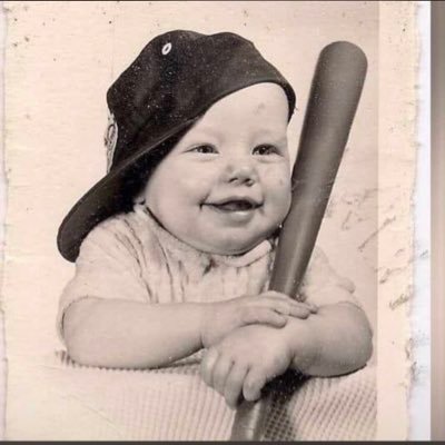 OfficialDicky14's profile picture. London  is Blue