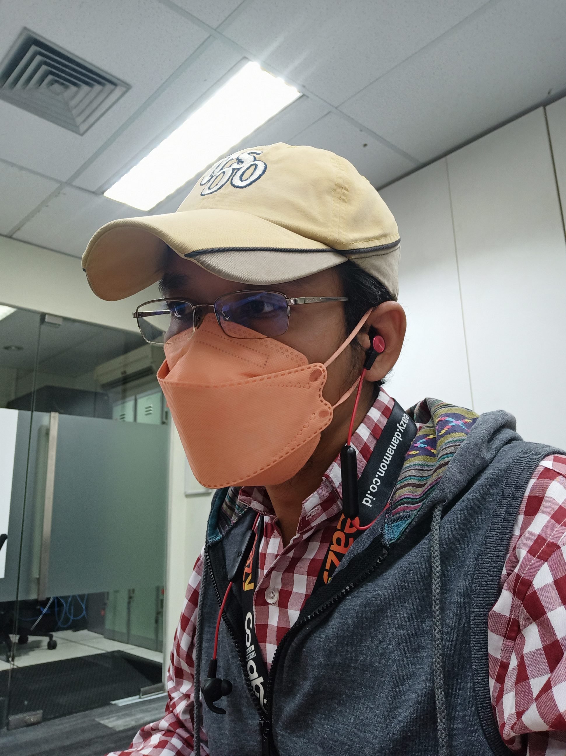 AyeRachman's profile picture. I'm a simple man, with Bismillah in the begining and Alhamdulillah in the end. And Calon Pengusaha Sukses  ^.^ Luv U my wife @Agustien_Indri  *big hug*