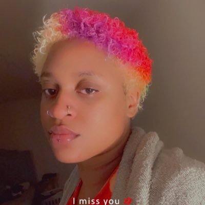 🏳️🌈IG :k_rainbows 👻:noelle.kayla |KIZZY K |♍8.28| 24🌻| DMP 42'-14'❤| Artist & Entrepreneur: KrainbowsKustoms •KayB Kosmetics •KrainbowsNailz ✨