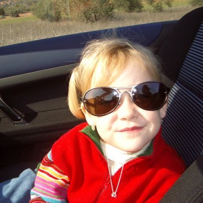 timetransfixed_'s profile picture. reduce me to nothingness #roachcult