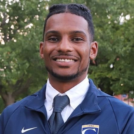 Head Track & Field Coach
@Gracelandu_tfxc 🐝 

🗽NY Native

Former DI & DII hurdler/ sprinter 

ECU ALUM 🎓

📧Qharley1@graceland.edu