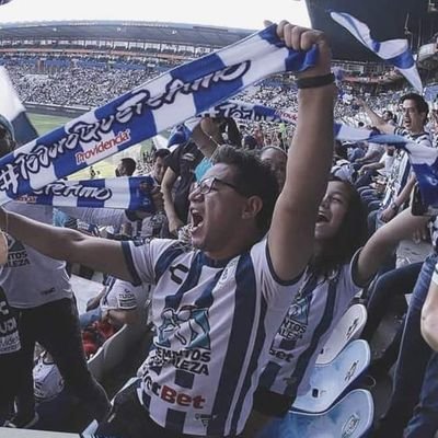 Millennial sin querer || Mezcal🥃 Cerveza🍺 Café☕ Viajes✈️ Ciclismo🚴🏼♂️ || ❤️⬇️⬅️ || ⚽💙🤍