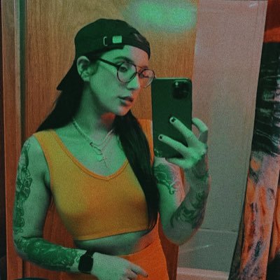 GHOULSonly's profile picture. Ally | 25 | she/her | ☼:♒︎ ☾:♌︎  ⇮:♋︎