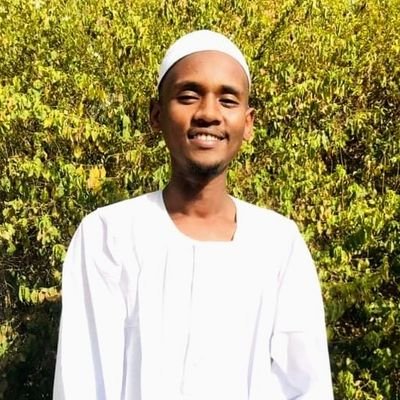 MortaMohamed2's profile picture. ‏‏‏‏‏أقاتل لوحدي ، أنا الجيشُ لنّفسي ، وأنا السلاح ذاته ..💛🥀