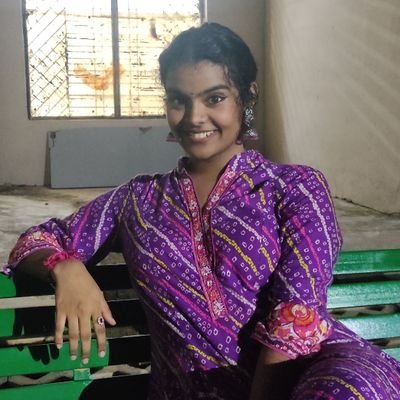 shruti_m1103's profile picture. Dps,durg'21 | Hnlu'26