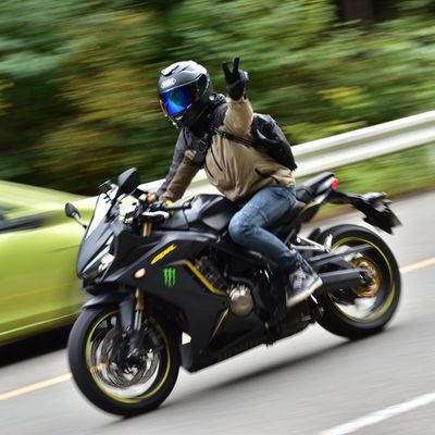 千葉県のCBR650R乗り✨
夫婦でモトブログやってます！(* ॑꒳ ॑*  )
無事故&無違反で楽しく走るぞ！
2022年もたくさんのバイク好きな人たちと知り合えたらいいな♫