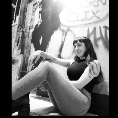 Intento de futura comunicadora (UNMa).
Peronista / Feminista / Mecha corta /
ATIENDO BOLUDXS.