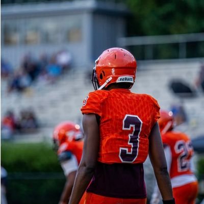 Jordon Perry‼️||6’4 WR/S @ OWHS🐻🧡|| SC Outlaw 7️⃣v7️⃣ member|| National Honor Society Member|| C/O23|| perryjay49@gmail.com