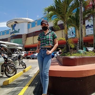 VillaflorVanes2's profile picture. Acad commissioner 💚