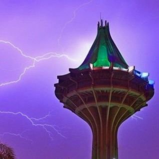 سحاب الخرج ☁️ حلقوا معي في #الخرج_في_اجمل_صوره📸 مع اقتباسات وخواطر وتعطروا بذكر الله والصلاه على النبي ﷺ مع صور للخرج📍
📍السيح📍الخرج📍الهياثم📍الدلم ☁️