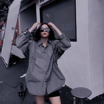 wxxalvrz's profile picture. ✿◕ ‿ ◕✿ | 𝙸𝚏 𝚢𝚘𝚞 𝚕𝚘𝚟𝚎 𝚊 𝚏𝚕𝚘𝚠𝚎𝚛, 𝚍𝚘𝚗’𝚝 𝚙𝚒𝚌𝚔 𝚒𝚝 𝚞𝚙. 🎀