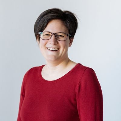 MSchluckhuber's profile picture. kommunikation bei einem finanzdienstleister
vienna | oö |
communication | public affairs | journalism 

❤ media, politics, tennis, books, czechia